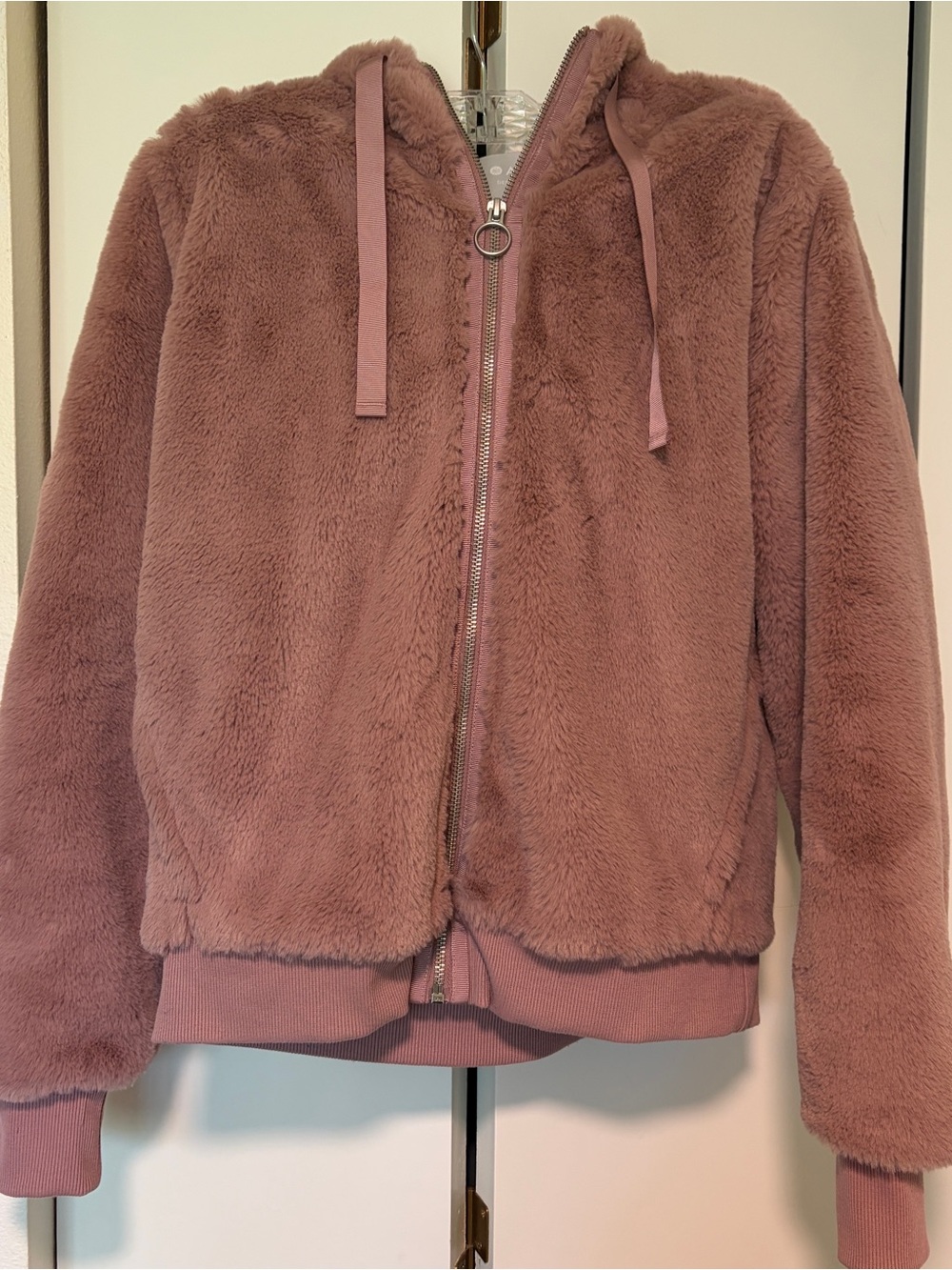 ATHLETA Ritual Jacket Zip-Up Hooded in Mauve/Dusty Rose - XS